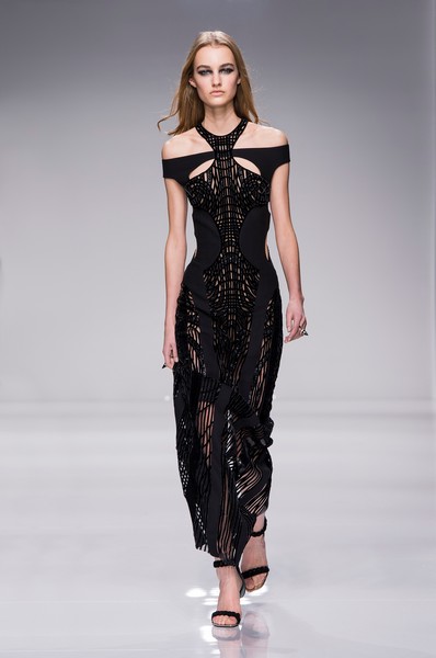 Atelier Versace Spring Summer 2016 Collection at PFW